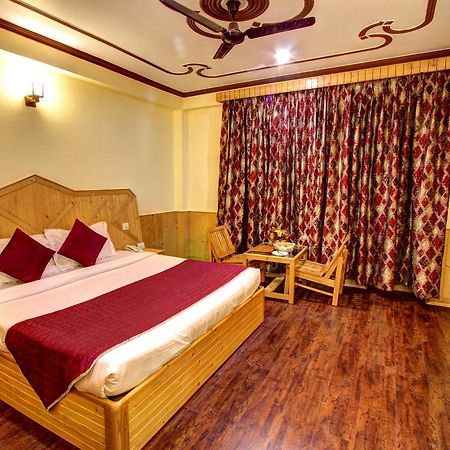 Holiday Bnb Manali Buitenkant foto
