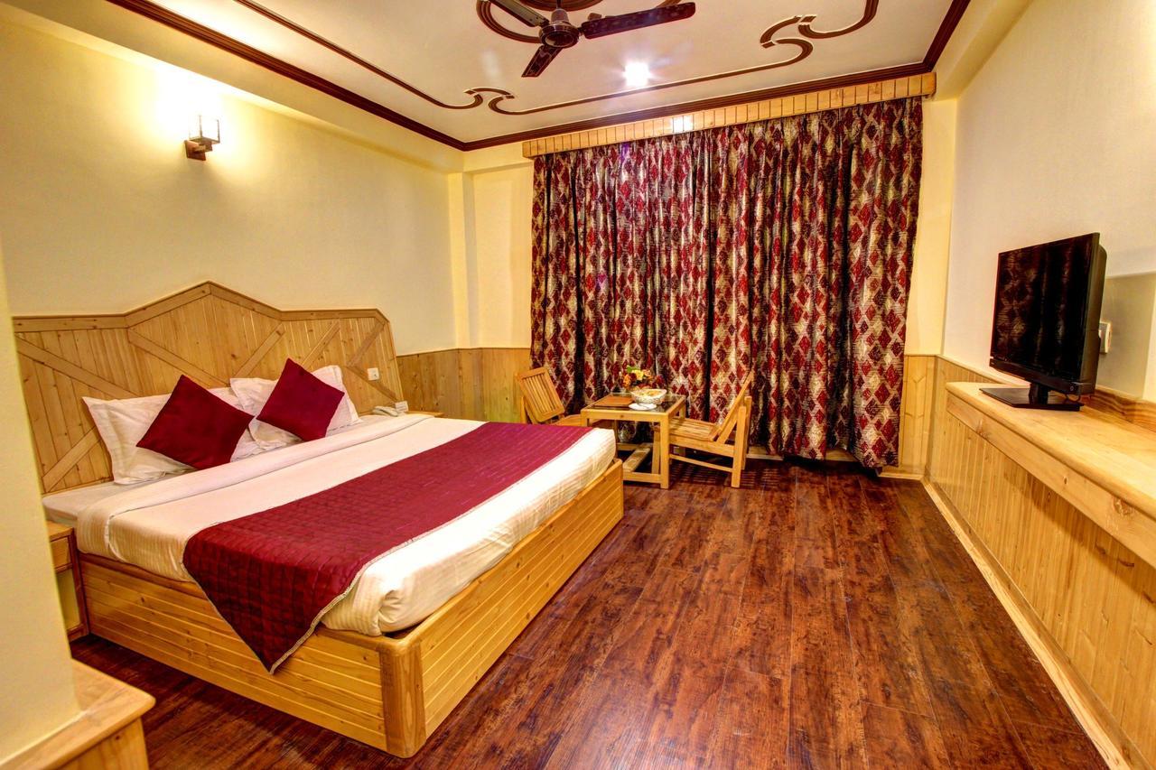Holiday Bnb Manali Buitenkant foto