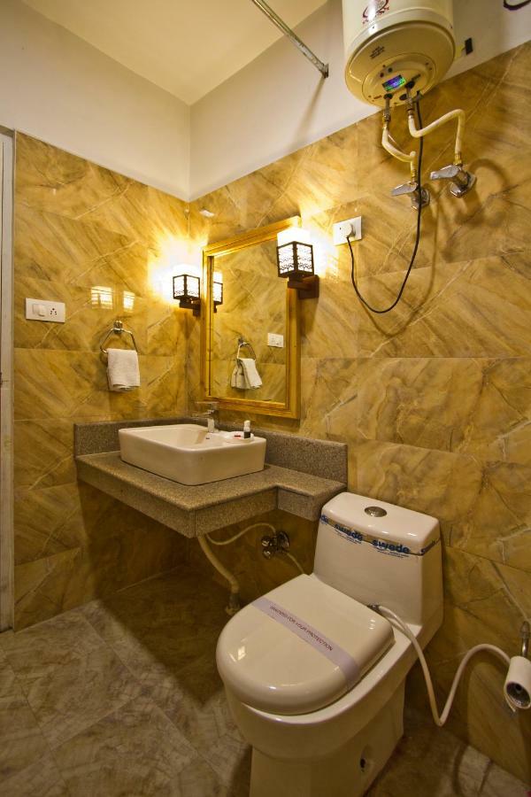 Holiday Bnb Manali Buitenkant foto